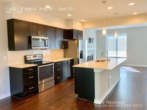 14913 48th Ave W in Edmonds, WA - Building Photo - Building Photo