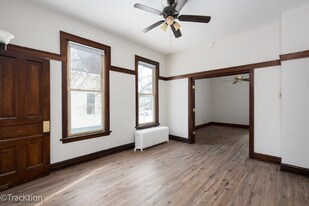 6733 31st St in Berwyn, IL - Building Photo