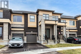 19 Molnar Cres in Brantford, ON - Building Photo - Building Photo