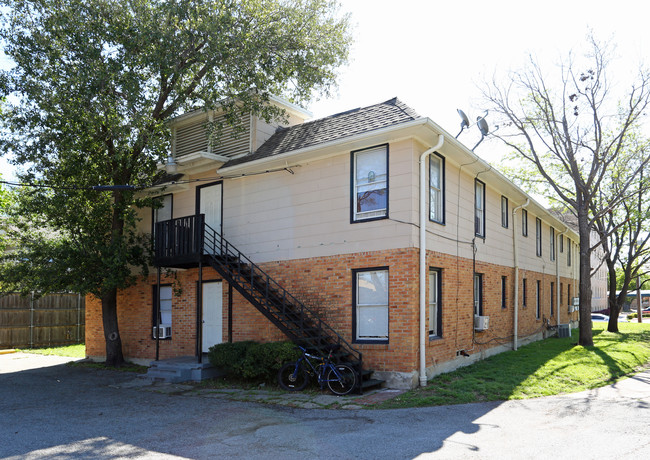 4209 Junius St in Dallas, TX - Foto de edificio - Building Photo