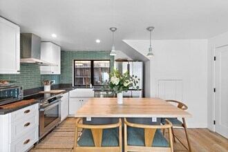 450 Ruby St in Laguna Beach, CA - Building Photo - Building Photo