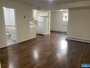 1462A River in Edgewater, NJ - Building Photo - Building Photo