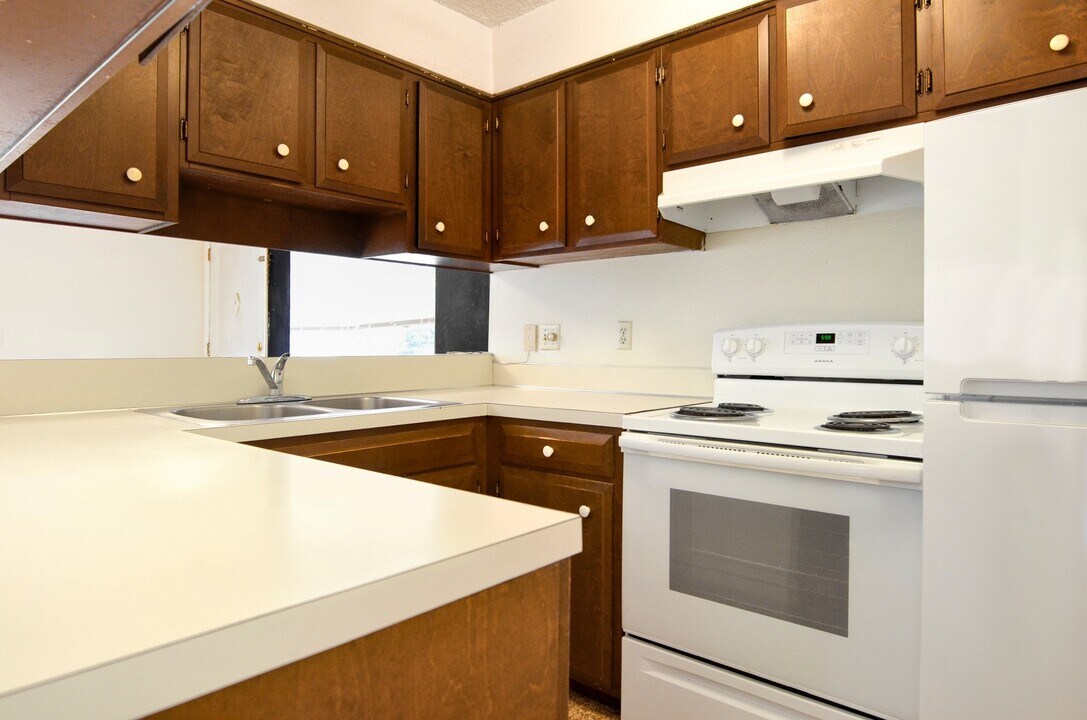 13959 SE 173rd Pl in Renton, WA - Building Photo