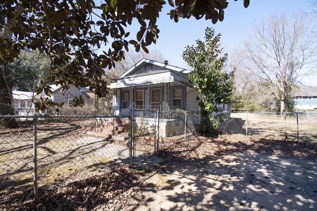 property at 118 Park Ave