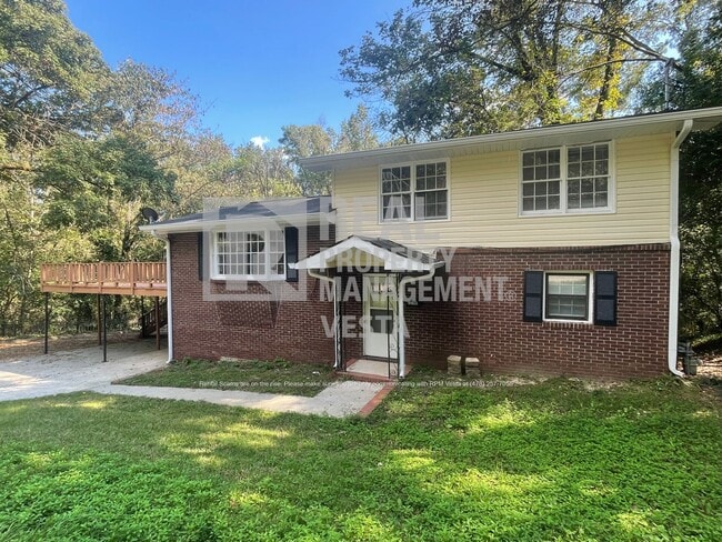 property at 2290 Old Holton Rd