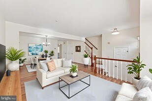 127 College Station Dr in Upper Marlboro, MD - Building Photo