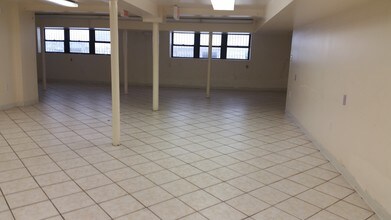 2004 New York Ave in Union City, NJ - Building Photo - Interior Photo