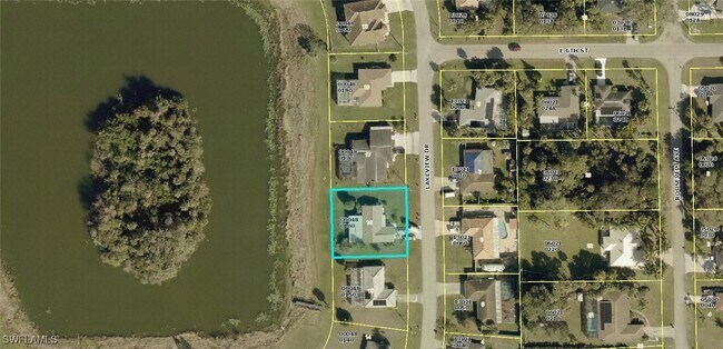 2505 Lakeview Dr in Lehigh Acres, FL - Building Photo - Building Photo