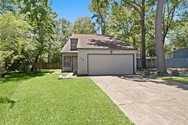property at 1714 N Red Cedar Cir