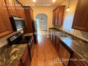 123 Cedar Point Ln in Harrisonburg, VA - Building Photo - Building Photo
