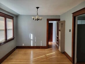 227 Heath St, Unit Upper in Buffalo, NY - Building Photo - Building Photo