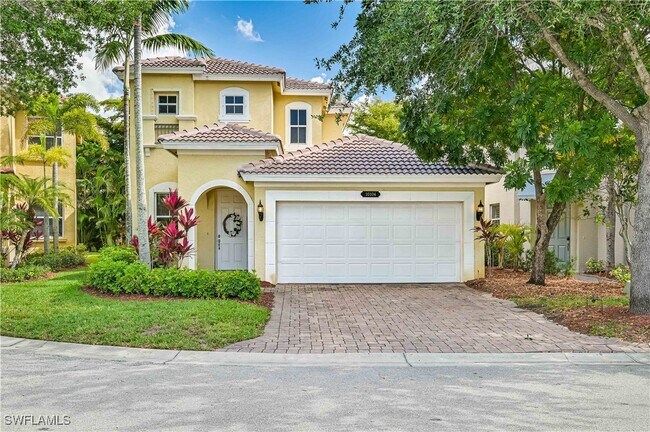 property at 10104 N Silver Palm Dr