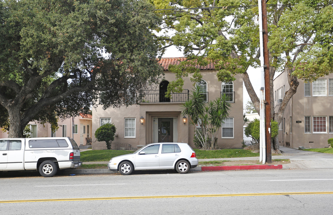 401 S Verdugo Rd in Glendale, CA - Building Photo