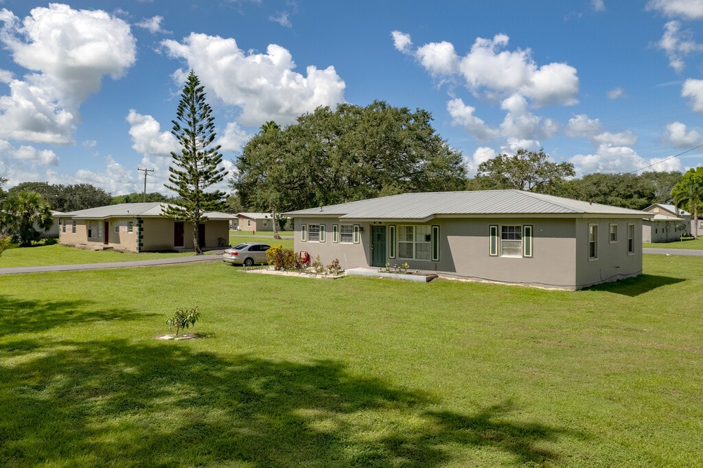 Runyon Village Apartments Belle Glade, FL Apartments For Rent