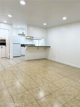 440 W Orangewood Ave in Anaheim, CA - Building Photo - Building Photo