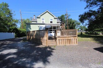 2 Maple Ave in Plainsboro, NJ - Building Photo - Building Photo