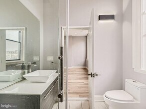 1007 N Charles St, Unit 3 in Baltimore, MD - Building Photo - Building Photo
