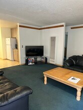 1223 Bonanza Ave in South Lake Tahoe, CA - Building Photo - Building Photo