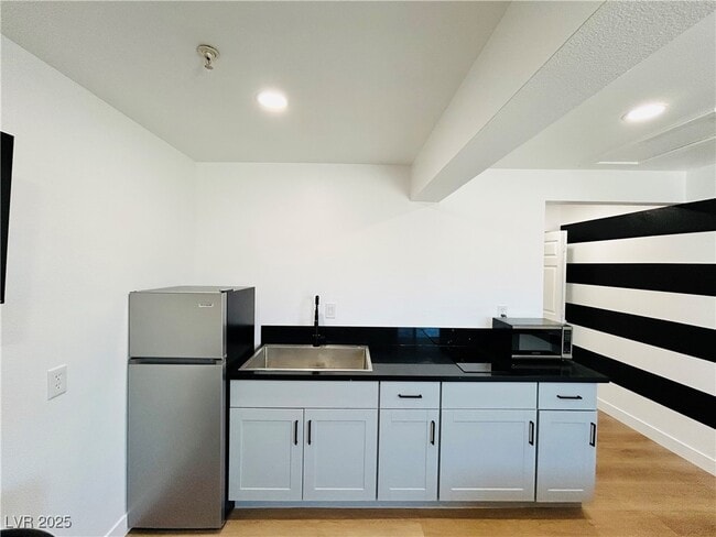 property at 1418 S 3rd St