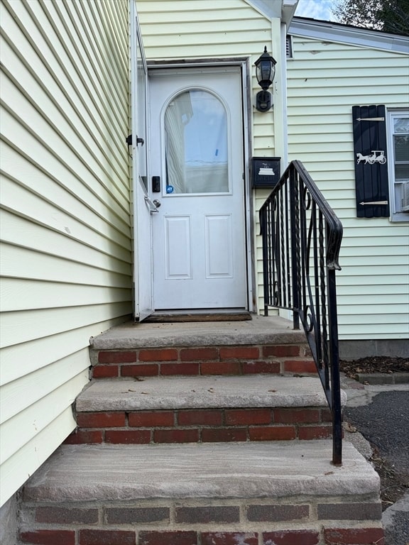 16 Linden St in Lynn, MA - Building Photo - Building Photo