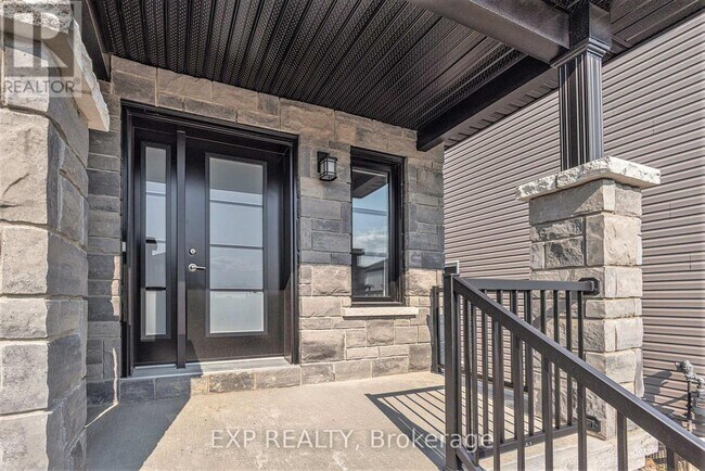 1214 Montblanc Cres in Russell, ON - Building Photo - Building Photo