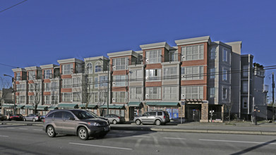 MOUNTAINVIEW PLACE in Vancouver, BC - Building Photo - Primary Photo