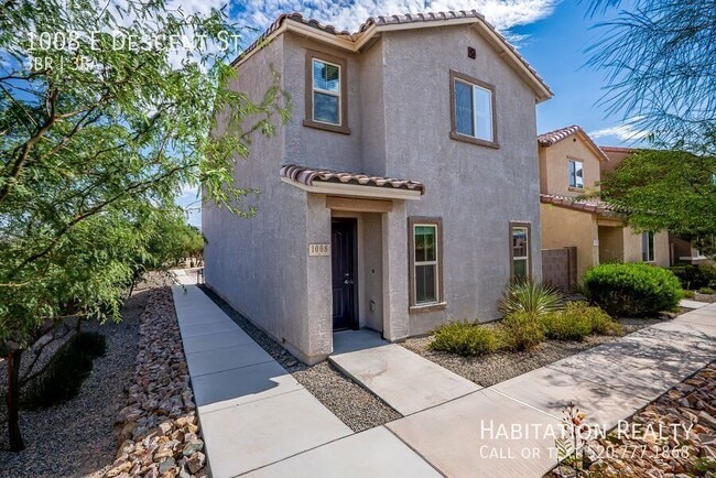 property at 1008 E Descent St