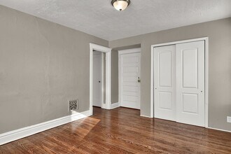 5023 Elenore Ave in St. Louis, MO - Building Photo - Building Photo