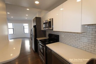 503 Beacon St-Unit -5 in Boston, MA - Foto de edificio - Building Photo
