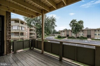 7316 Donnell Pl, Unit B-2 in District Heights, MD - Foto de edificio - Building Photo