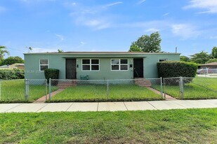 8096 NW 4th Ave in Miami, FL - Building Photo