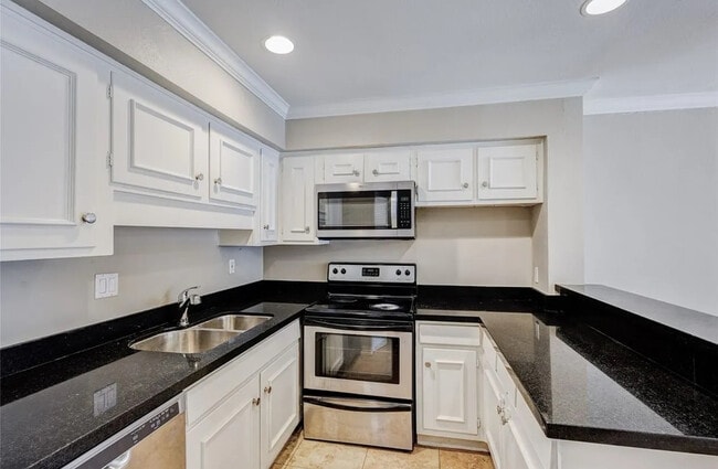 property at 5315 Fleetwood Oaks Ave