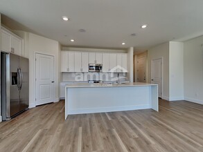 137 Nico Azalea Ln in Henderson, NV - Building Photo - Building Photo