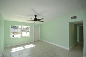 1324 Brookhill Dr in Ft. Myers, FL - Building Photo - Building Photo