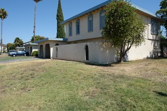 1100 Newgate Way in Dixon, CA - Building Photo - Building Photo