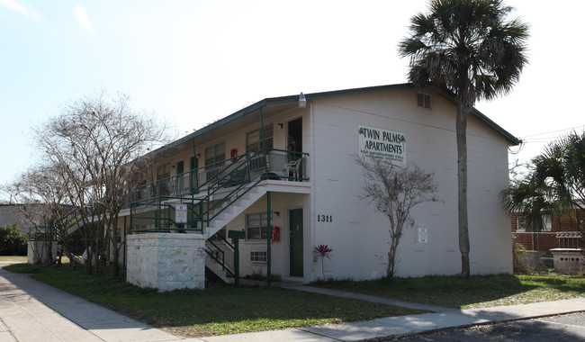 Twin Palm Apartments in Jacksonville, FL - Building Photo - Building Photo