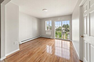 1309 Vreeland Ave in Bronx, NY - Building Photo - Building Photo