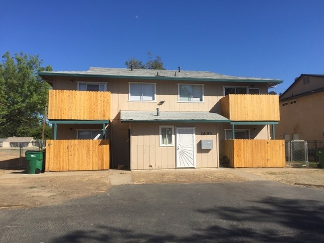 1693 Manter Dr in Anderson, CA - Building Photo - Building Photo