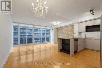 25 Carlton St. in Toronto, ON - Building Photo - Building Photo