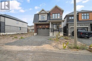 101 Lavender Rd in Thorold, ON - Building Photo