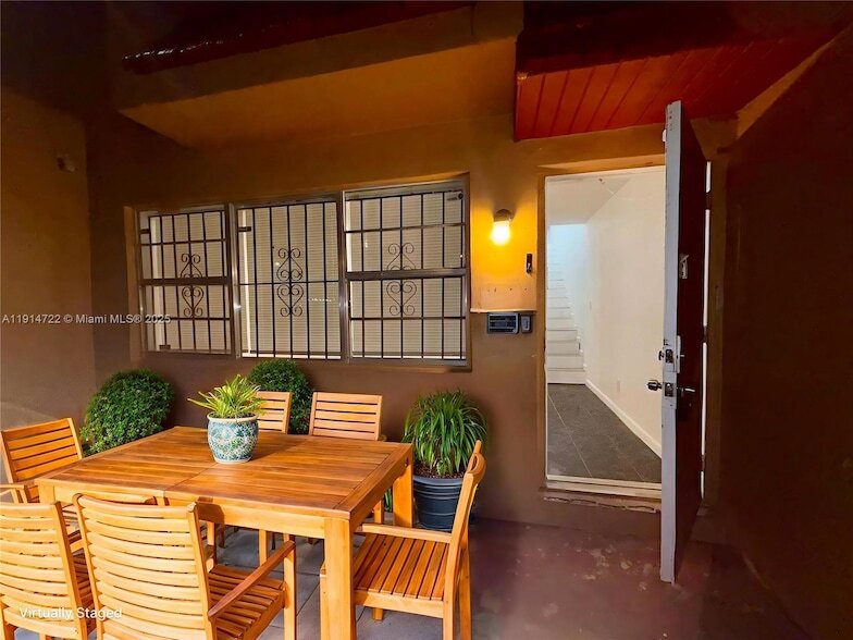 4045 NW 19th St, Unit 2614CL in Lauderhill, FL - Building Photo