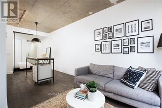 8 Dovercourt Rd in Toronto, ON - Building Photo - Building Photo