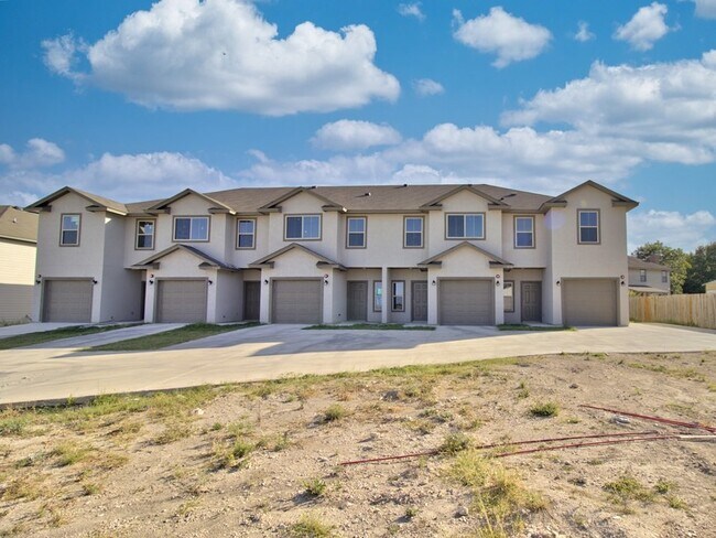 7507 Savannah Brooks