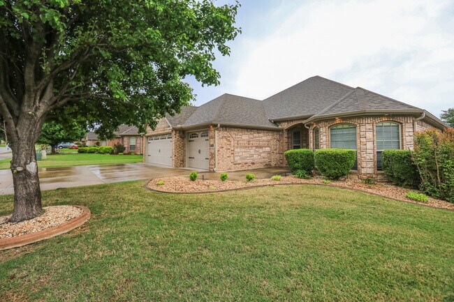 property at 3505 SW Cranbrook Ave
