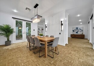 33 River Hollow Ln in Houston, TX - Building Photo - Building Photo