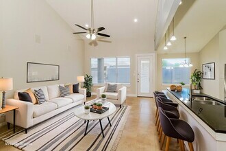 3906 Bogie Way in Converse, TX - Foto de edificio - Building Photo