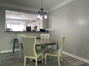 5690 Hampton Ct in College Park, GA - Building Photo - Building Photo