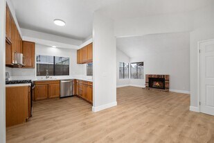 27065 Camino De Estrella in Dana Point, CA - Building Photo