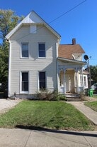 403 1/2 Spink St in Wooster, OH - Building Photo