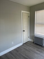 57 W 2nd St, Unit 2 in Xenia, OH - Building Photo